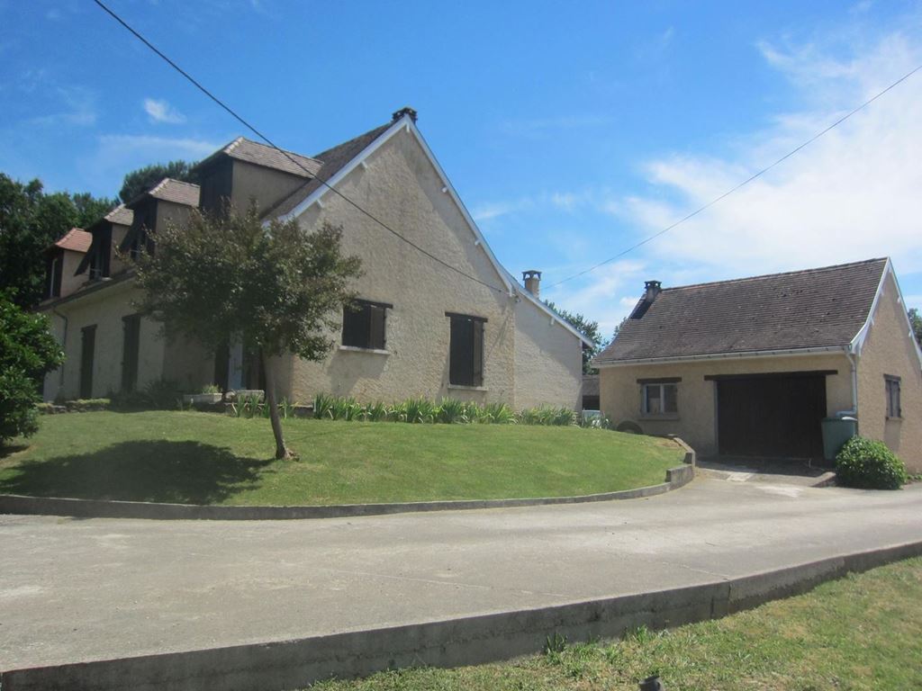 Propriété COURS DE PILE 315000€ RICHARD Robert IMMOBILIER Propriété COURS DE PILE 315000€ RICHARD Robert IMMOBILIER