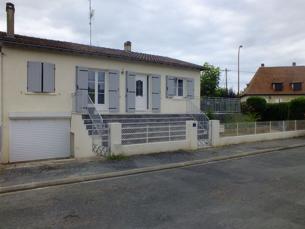 Maison BERGERAC 168000€ RICHARD Robert IMMOBILIER Maison BERGERAC 168000€ RICHARD Robert IMMOBILIER