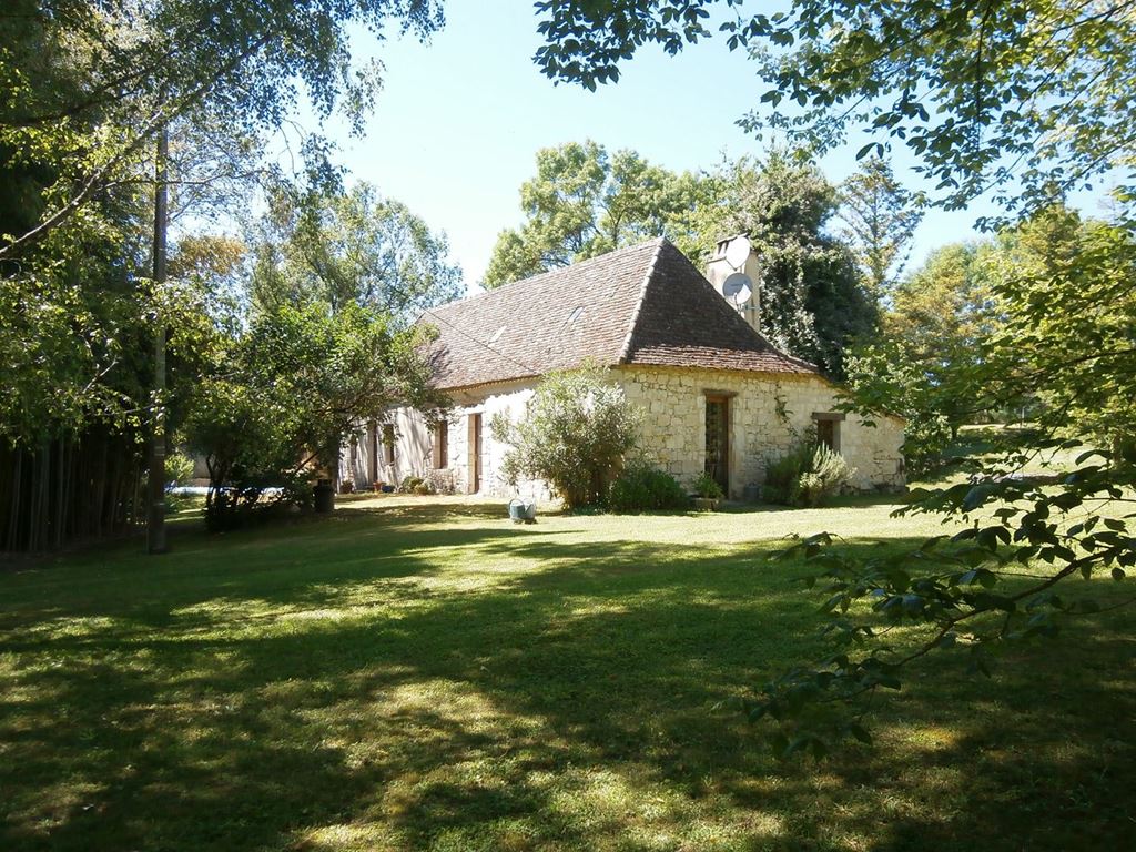 Maison en pierre BOISSE 335000€ RICHARD Robert IMMOBILIER Maison en pierre BOISSE 335000€ RICHARD Robert IMMOBILIER