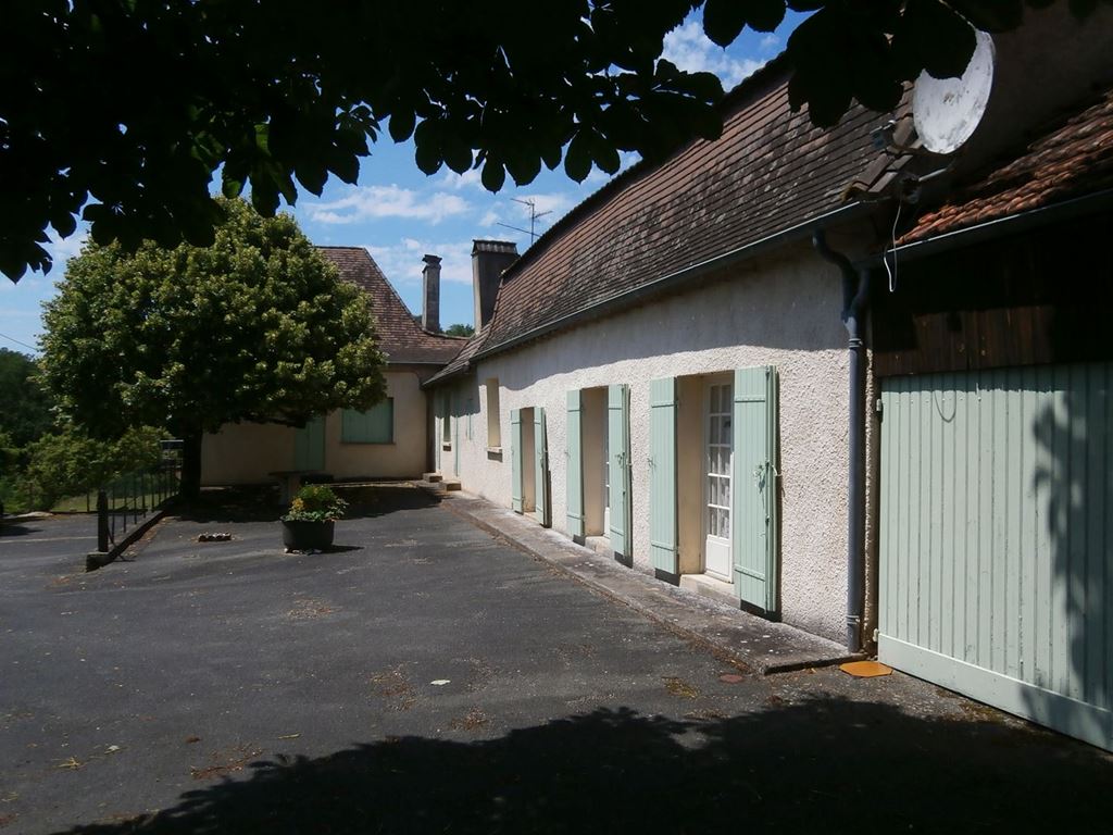 Maison longère BERGERAC 190000€ RICHARD Robert IMMOBILIER Maison longère BERGERAC 190000€ RICHARD Robert IMMOBILIER