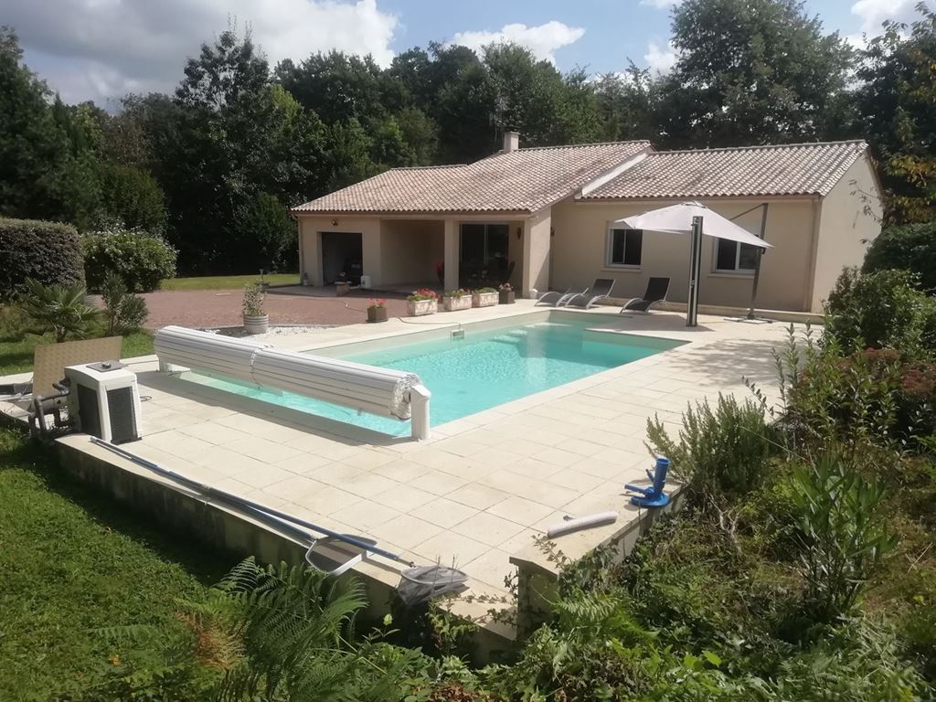 Maison de plain pied LAMONZIE MONTASTRUC 239000€ RICHARD Robert IMMOBILIER