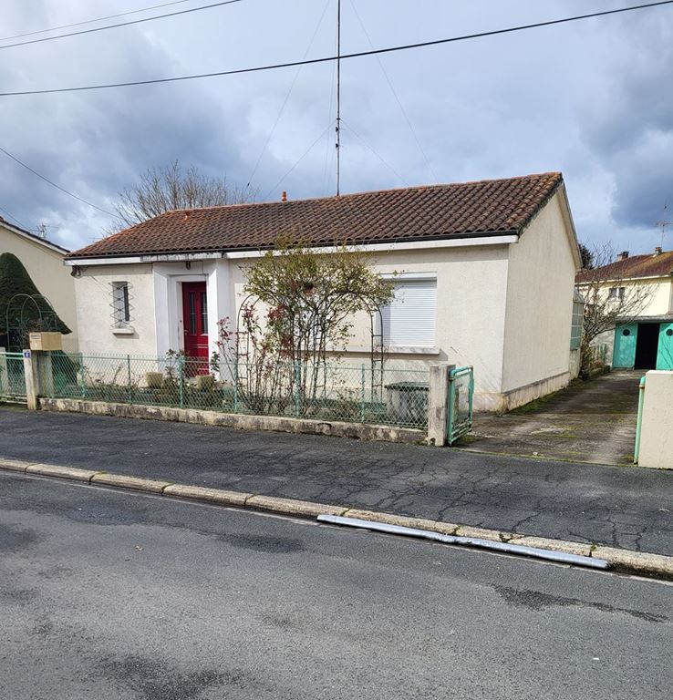 Maison de plain pied BERGERAC 140000€ RICHARD Robert IMMOBILIER Maison de plain pied BERGERAC 140000€ RICHARD Robert IMMOBILIER