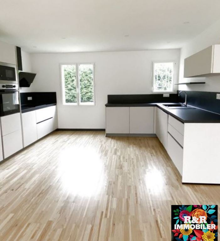 Maison Contemporaine ST PIERRE D'EYRAUD 299000€ RICHARD Robert IMMOBILIER